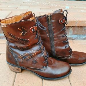 Pikolino’s size 10 lace up boots